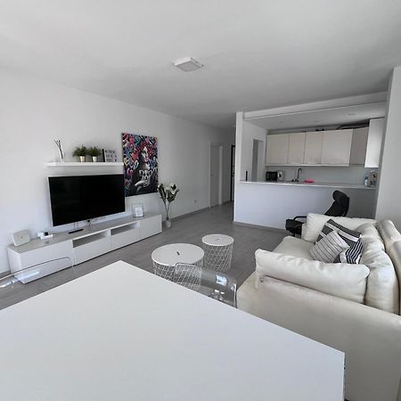 The White Heart House - Attic Sea View Appartement Los Cristianos  Buitenkant foto