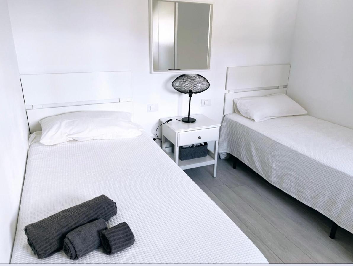The White Heart House - Attic Sea View Appartement Los Cristianos  Buitenkant foto
