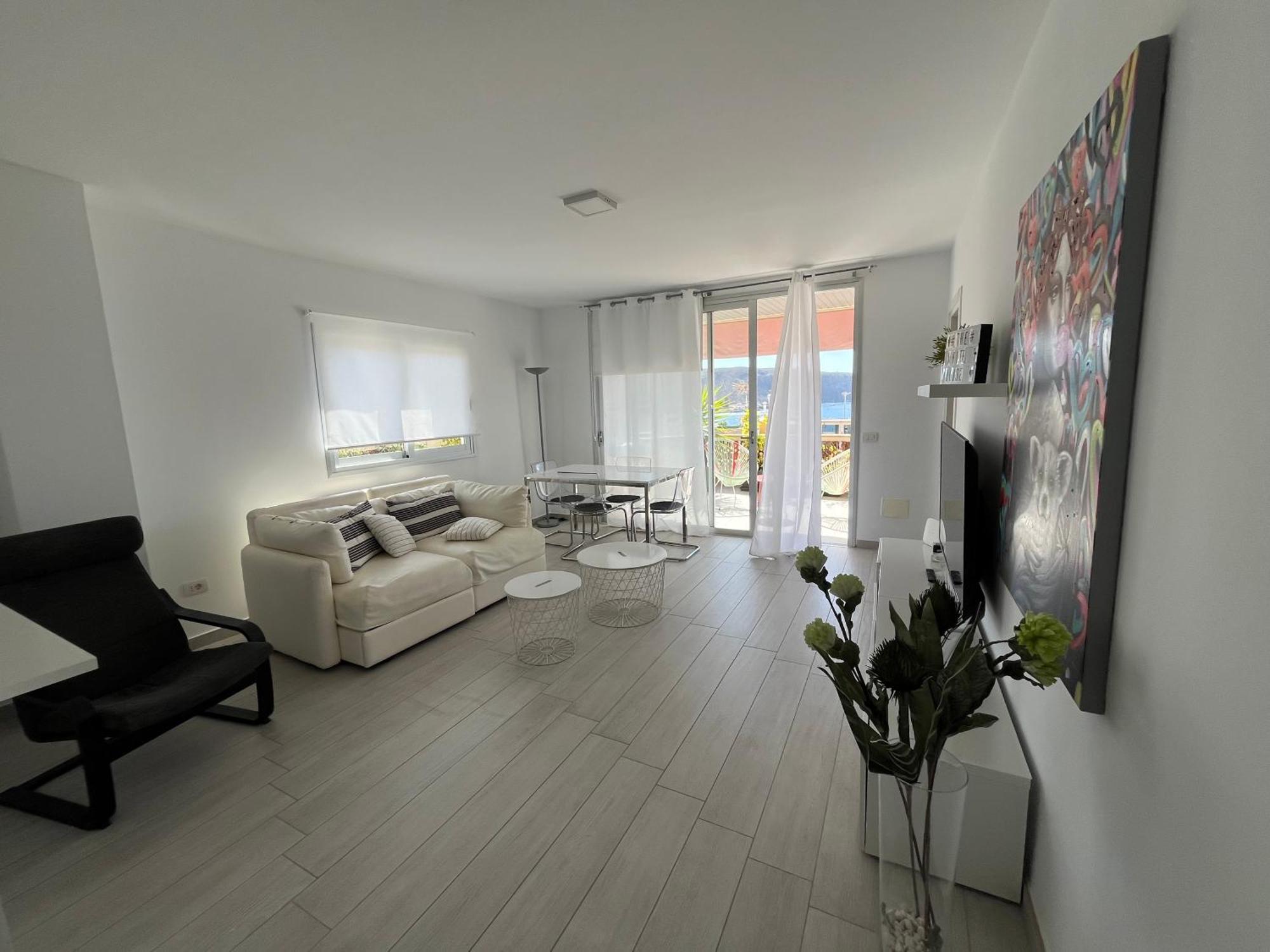 The White Heart House - Attic Sea View Appartement Los Cristianos  Buitenkant foto
