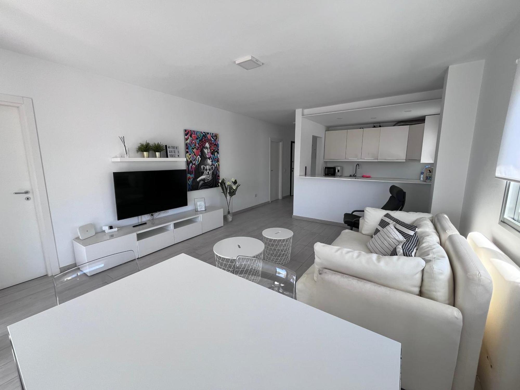 The White Heart House - Attic Sea View Appartement Los Cristianos  Buitenkant foto