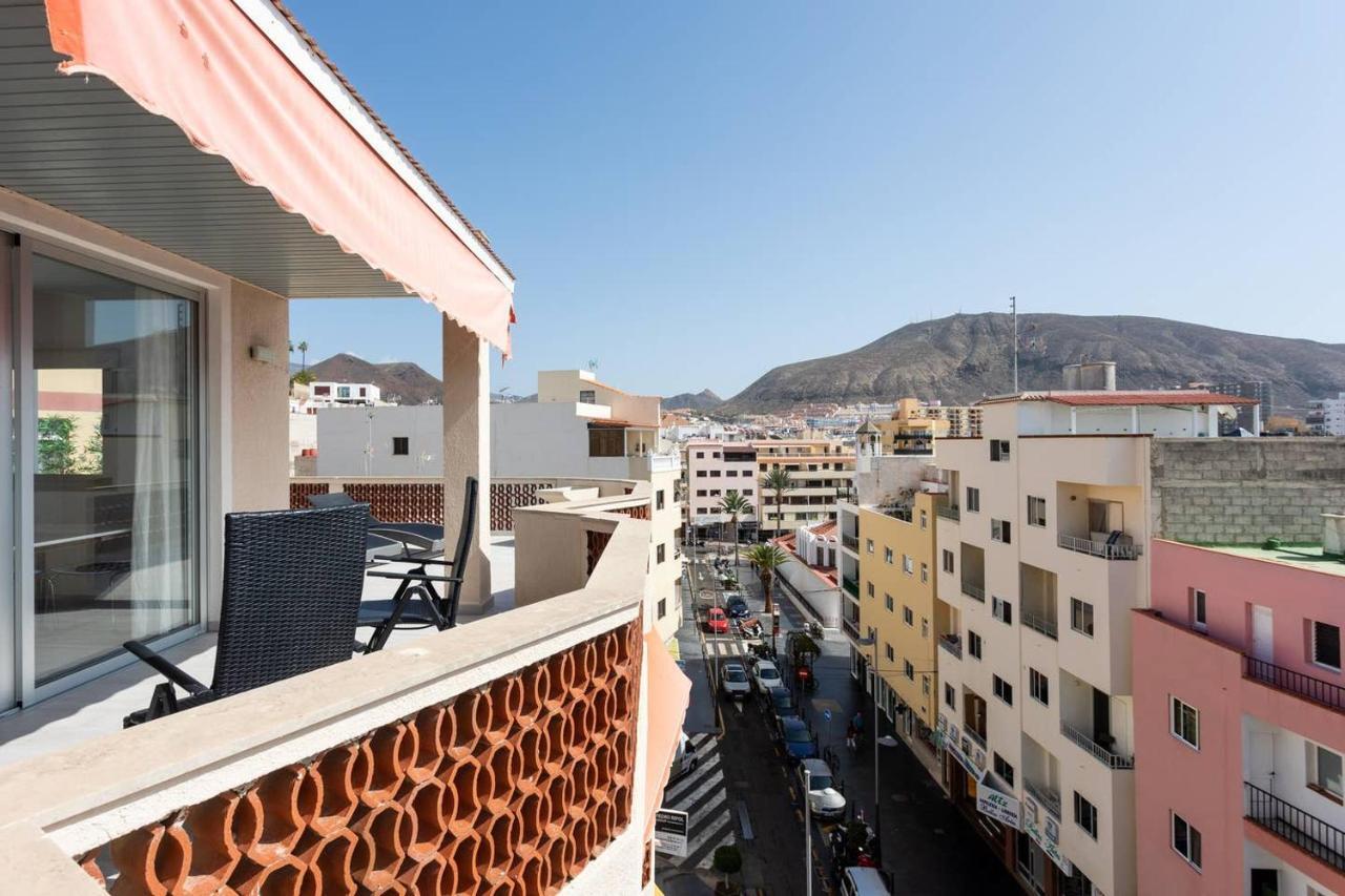 The White Heart House - Attic Sea View Appartement Los Cristianos  Buitenkant foto