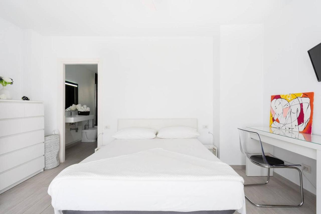 The White Heart House - Attic Sea View Appartement Los Cristianos  Buitenkant foto
