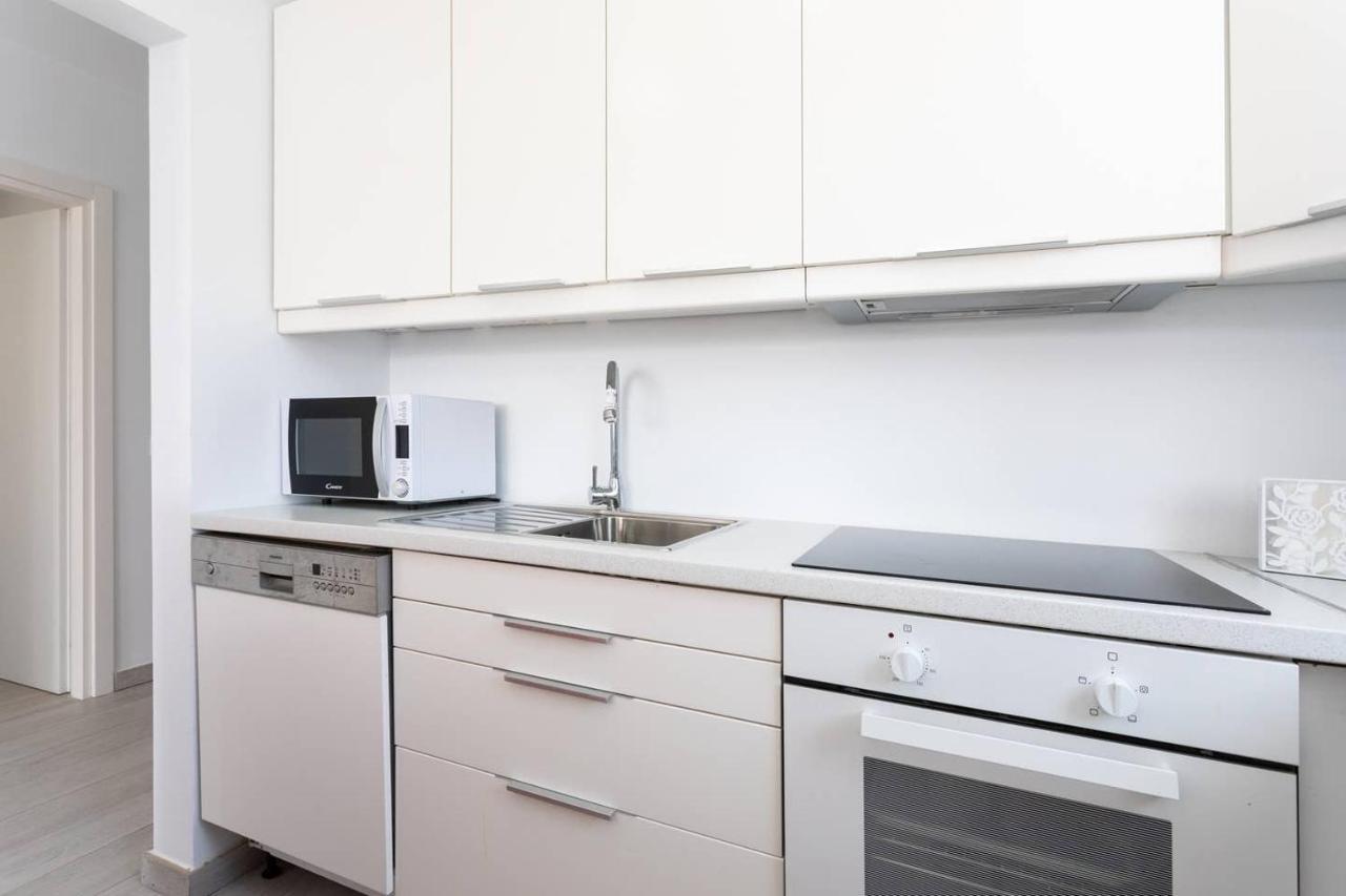 The White Heart House - Attic Sea View Appartement Los Cristianos  Buitenkant foto